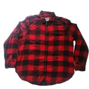 American Eagle Outfitters Boyfriend Fit Flannel Shirt Red Black Plaid Size XL.